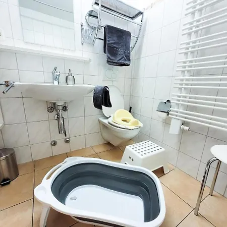 Curtins16 Apartmán *